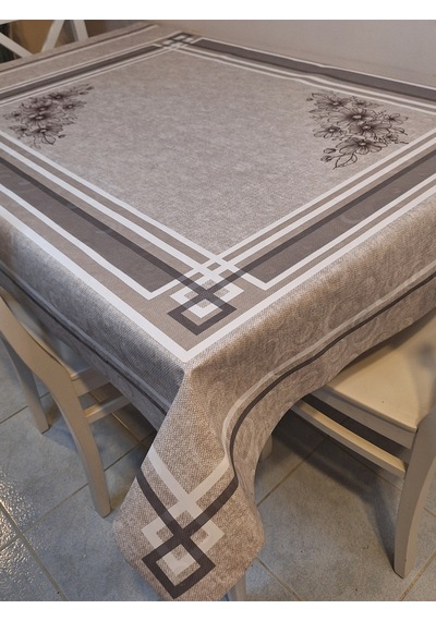 Dora Pano Elyaf Tabanlı Pvc Muşamba - Desenli Silinebilir 120 X 140 Hazır Masa Örtüsü Kahverengi