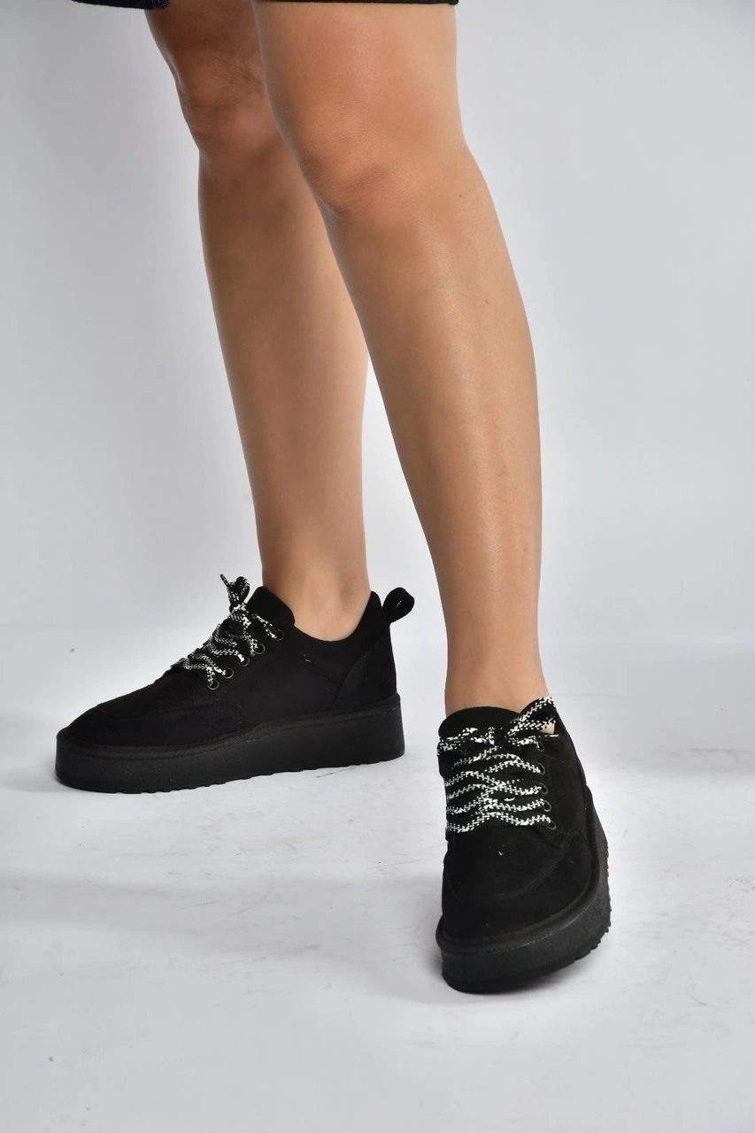 Fox Shoes V602045402 Siyah Süet Kalın Tabanlı Günlük Kadın Ayakkabı Siyah-süet