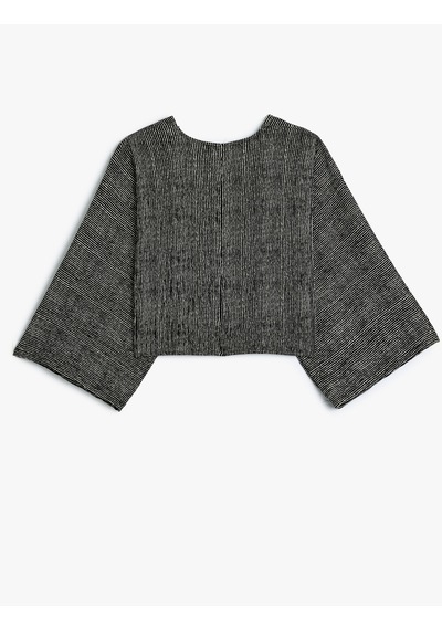 Koton Crop Hırka Bürümcük Bağlama Detaylı V Yaka Yarasa Kol Siyah Desenli 5wal90013ık Siyah Koton Crop Hırka Bürümcük Bağlama Detaylı V Yaka Yarasa Kol Siyah Desenli 5wal90013ık Siyah