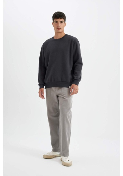 DeFacto Oversize Geniş Kalıp Bisiklet Yaka Kalın Basic Düz Sweatshirt T5139AZ24AUAR191 DeFacto Oversize Geniş Kalıp Bisiklet Yaka Kalın Basic Düz Sweatshirt T5139AZ24AUAR191