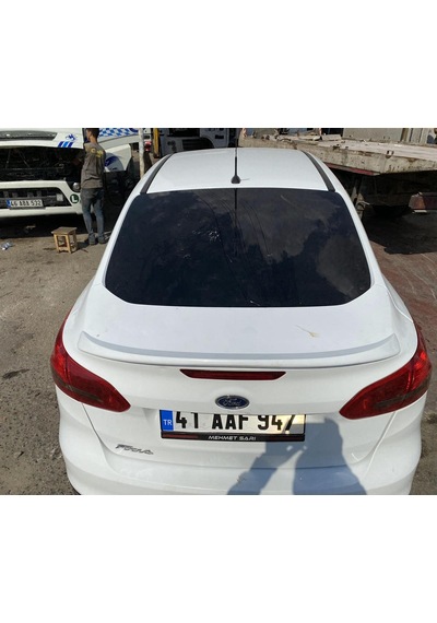 Ford Focus 2015- Beyaz Spoiler