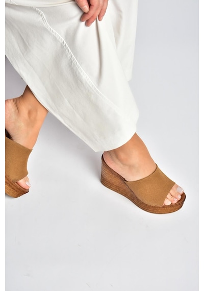 Fox Shoes Y996559902 Taba Süet Dolgu Tabanlı Kadın Terlik