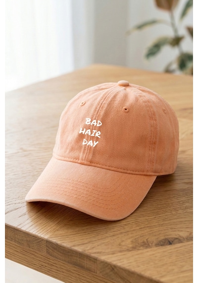 Emybox Bad Hair Day Yazılı Yıkamalı Unisex Şapka - Eskitme Metal Tokalı Ayarlanabilir Baskılı Beyzbol Şapka Şeftali
