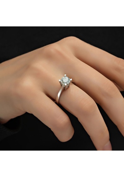4 Tırnak Swarovski Taşlı Gümüş Yüzük