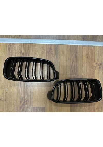 Bmw F30 Parlak Siyah Panjur Set