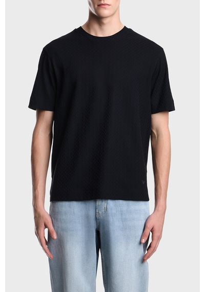 Emporio Armani Jakarlı Regular Fit Bisiklet Yaka T Shirt Erkek T Shirt Em007038 Af10762 Fb561 Lacivert Emporio Armani Jakarlı Regular Fit Bisiklet Yaka T Shirt Erkek T Shirt Em007038 Af10762 Fb561 Lacivert