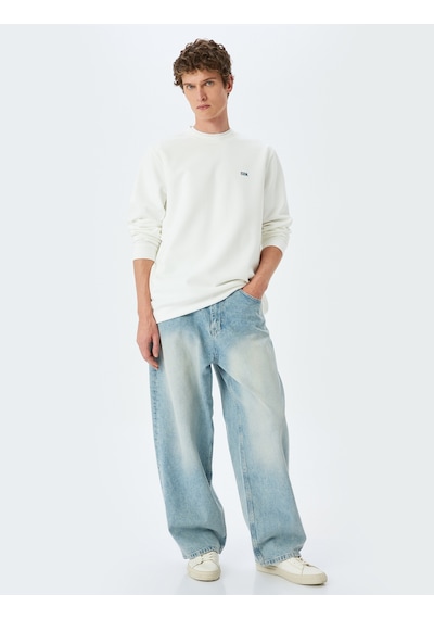 Koton Bisiklet Yaka Basic Pamuk Karışımlı Minimal Baskılı Sweatshirt Ekru 5sam70004mk Ekru