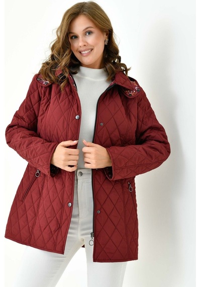 Mg Otantik Kadın Büyük Beden Kapüşonlu İçi Desenli Fermuarlı Çıtçıtlı Kapitone Kaban Mont Bordo Mg Otantik Kadın Büyük Beden Kapüşonlu İçi Desenli Fermuarlı Çıtçıtlı Kapitone Kaban Mont Bordo