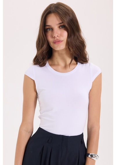 Tudors Kadın Slim Fit Dar Kesim Pamuklu Likralı Bisiklet Yaka Ay Kol Beyaz Tişört-51120