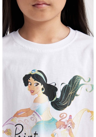 DeFacto Kız Çocuk Disney Prenses Bisiklet Yaka Kısa Kollu Tişört C5944A824HSWT36 Beyaz DeFacto Kız Çocuk Disney Prenses Bisiklet Yaka Kısa Kollu Tişört C5944A824HSWT36 Beyaz