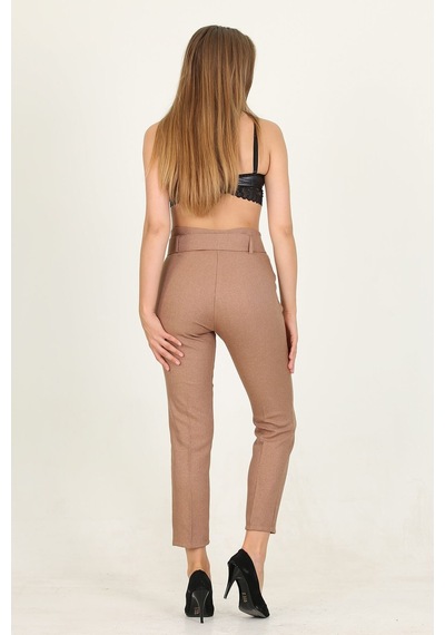 Neşeli Butik Kadın Camel Kemerli Yüksek Bel Havuç Pantolon Qns033