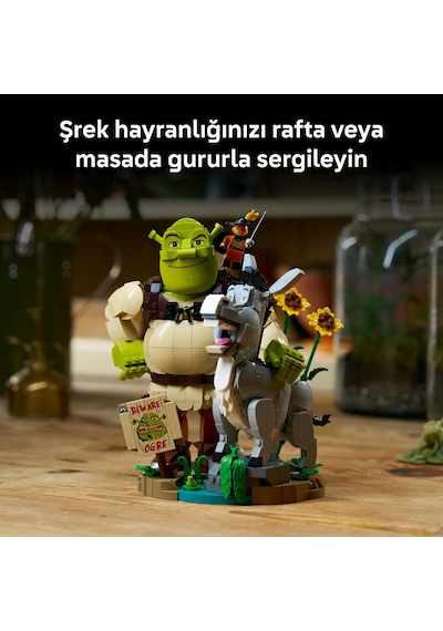 LEGO® Shrek: Şrek, Eşek ve Çizmeli Kedi 72423 - Yetişkinler için Minifigür İçeren Dekoratif Model Yapım Seti (1403 Parça)