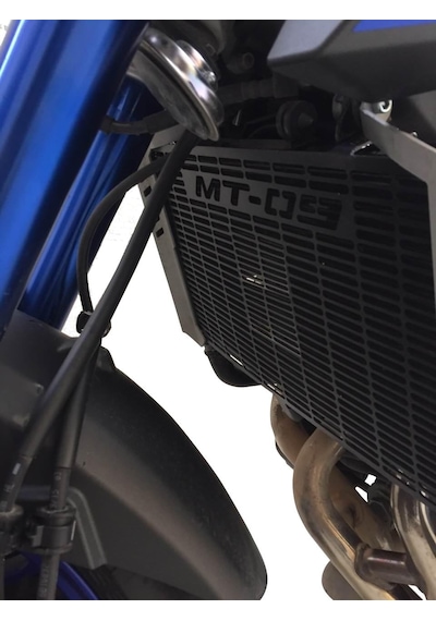 GP Kompozit Yamaha MT-09 2013-2016 Uyumlu Radyatör Koruma Siyah