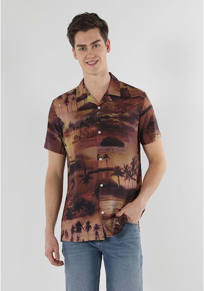 Colin's Colins Regular Fit Shirt Neck Baskılı Erkek Kahverengi Kısa Kol Gömlek Cl1057831 Q1.v1 Cor Cinnamon Çok Renkli Colin's Colins Regular Fit Shirt Neck Baskılı Erkek Kahverengi Kısa Kol Gömlek Cl1057831 Q1.v1 Cor Cinnamon Çok Renkli