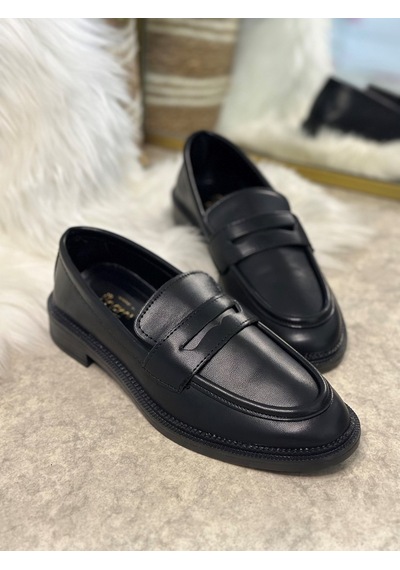 Günlük Kadın Düz Loafer Klasik Desenli Taban Zincirli Oval Burunlu Makosen Sade Şık Ayakkabı 130 Siyah - Cilt