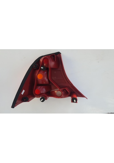 Ford Focus 1 1998-2005 Sedan Arka Stop Lambası Depo Sağ