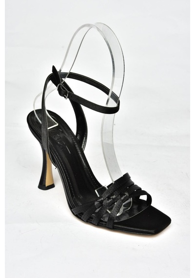 Fox Shoes S569815704 Siyah Kumaş Topuklu Ayakkabı Siyah