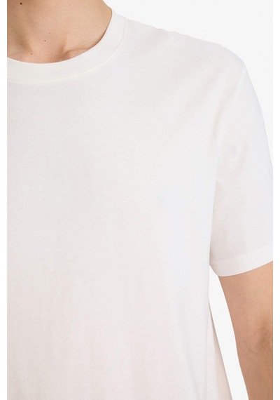 DeFacto %100 Pamuk New Regular Fit Bisiklet Yaka Basic Düz Kısa Kollu Beyaz Tişört V7699AZ25SPWT32 DeFacto %100 Pamuk New Regular Fit Bisiklet Yaka Basic Düz Kısa Kollu Beyaz Tişört V7699AZ25SPWT32