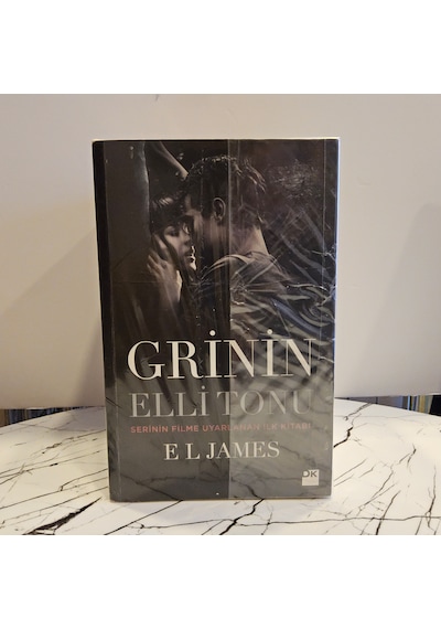 Grinin Elli Tonu- Karanlığın Elli Tonu- Özgürlüğün Elli Tonu 3 Kitap + 2 Kitap