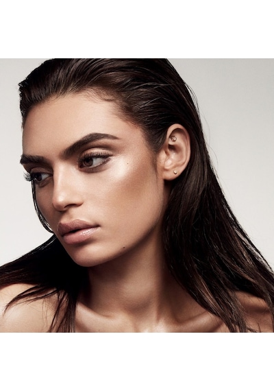 Fenty Beauty Killawatt Freestyle Highlighter Lightning Dust - Aydınlatıcı 0