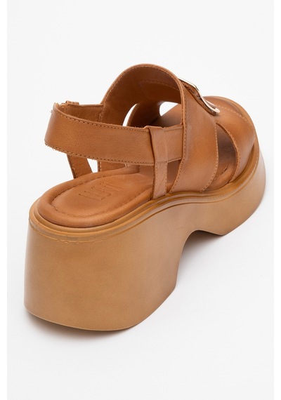 Luvishoes Lucıa Taba Tokalı Hakiki Deri Kadın Dolgu Topuklu Sandalet Taba