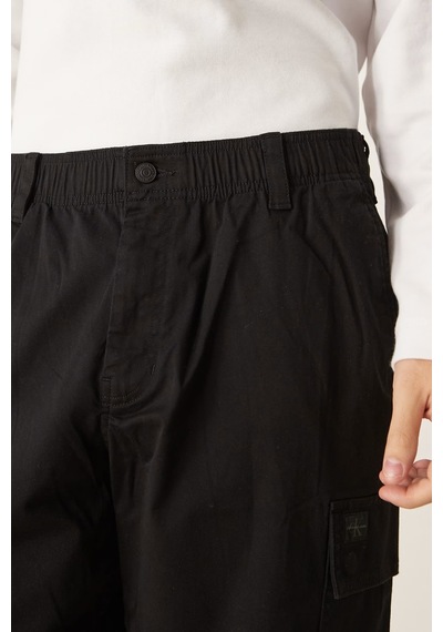 Calvin Klein Straight Leg Cargo Trousers Erkek Bol Kesim Kargo Cepli Eşofman Altı Siyah Siyah