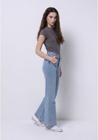 Colin's Colins Regular Fit Yüksel Bel Geniş Paça Kadın İndigo Jean Pantolon Cl1075025 Q1.v1 Dn44318 Denim Colin's Colins Regular Fit Yüksel Bel Geniş Paça Kadın İndigo Jean Pantolon Cl1075025 Q1.v1 Dn44318 Denim