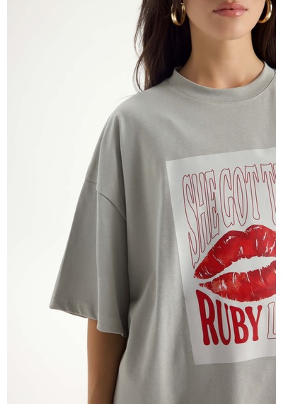 Mai Studios Co. Lip Print Oversize Gri T-shirt Gri