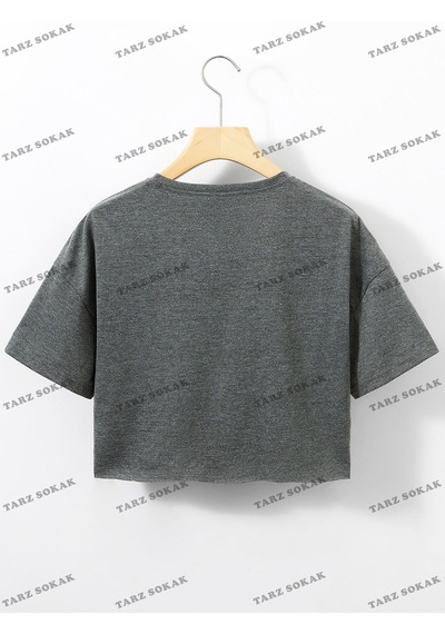 Flood Of Style Crop Ckod-232913 Harf Grafikli Düşük Omuz Kısa Koyu Gri