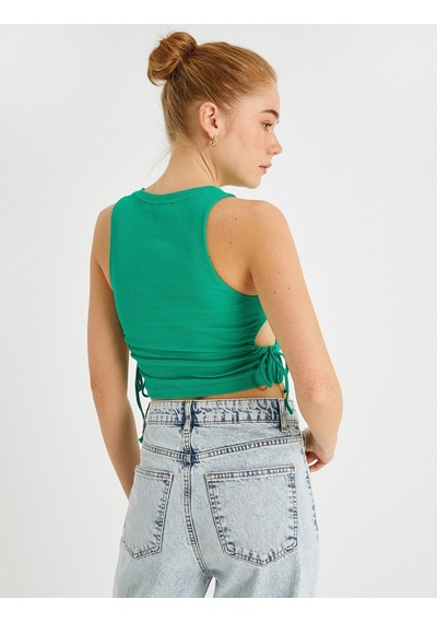 Koton Crop Atlet Pencere Detaylı Bisiklet Yaka Pamuklu Yeşil 2sak10414ek Yeşil