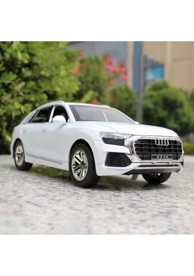 Audi Q8 Suv Tarzı Araba 1:24 Diecast Metal Model Araba Koleksiyon Araba Sesli Işıklı Audi Jip Araba