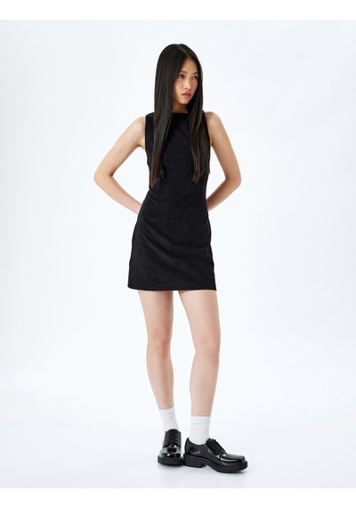 Koton Bisiklet Yaka Kolsuz Slim Fit Mini Elbise Siyah 5wal80064ıw Siyah