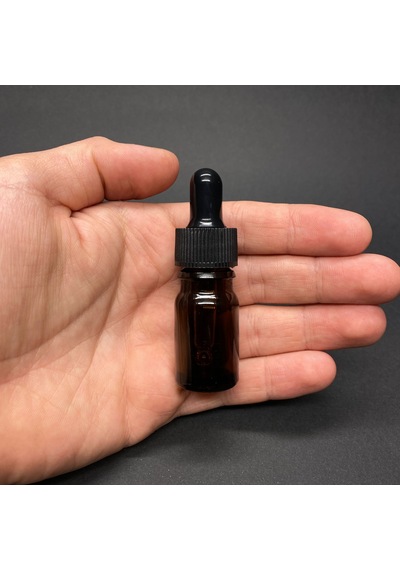 Kahverengi Cam Damlalıklı Şişe Siyah Plastik Kapak 5 ML