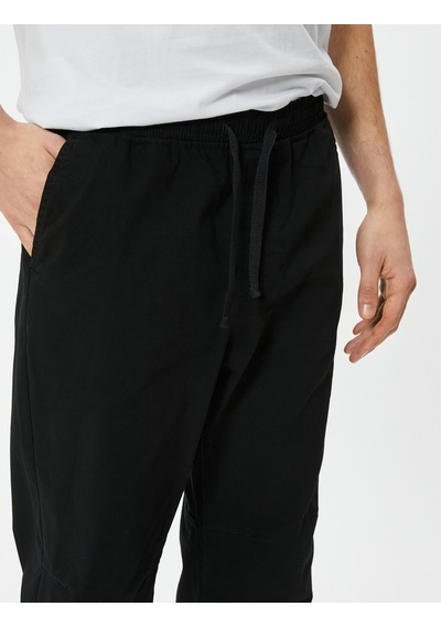 Koton Slim Fit Pantolon Jogger Beli Bağcıklı Cep Detaylı Siyah 4wam40030hw