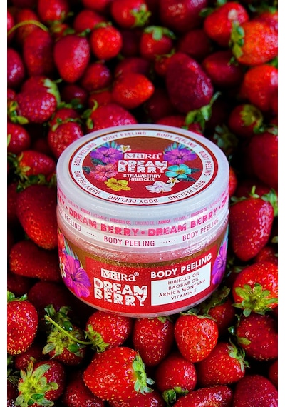 Dreamberry Değerli Yağlar İçeren Çilek Vücut Peeling 300gr
