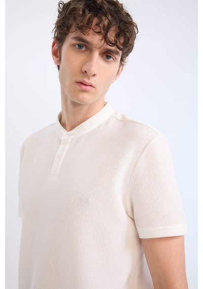 Defacto Slim Fit Dar Kesim Dik Yaka Dokulu Kısa Kollu Waffle Polo Tişört Z4262az25smwt32 Diğer
