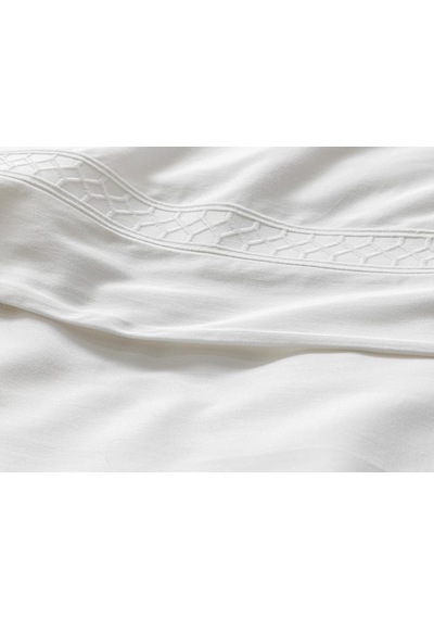 Modello Pamuk Saten Nakışlı King Size Nevresım Takımı 240x260 Cm Beyaz Çok Renkli