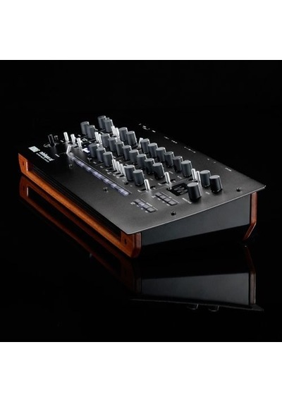 Korg Mınılogue Xd-m 4 Sesli Polifonik Analog Synthesizer - Siyah