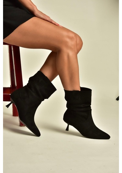 Fox Shoes Z282810502 Siyah Süet İnce Topuklu Büzgülü Kadın Bot