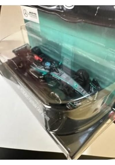 Premium Formula 1 2024 Mercedes-amg Petronas 44 1:64 Diecast Model