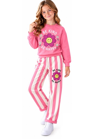 İrem Kız Çocuk Be Happy Yazılı Çiçek Desenli Eşofman Altı Çizgi Desenli Duble Paça Model Pembe Renk Eşofman Takımı İrem Kız Çocuk Be Happy Yazılı Çiçek Desenli Eşofman Altı Çizgi Desenli Duble Paça Model Pembe Renk Eşofman Takımı