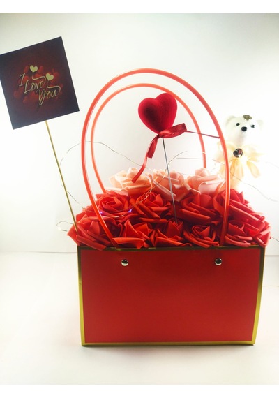 Işıklı Gül Aranjmanı I Love You Yazılı Kalpli Çanta Dolusu Güller Ayıcıklı Romantik Sevgili Hediyesi Led Işıklı Dekoratif Çiçek Gül Kırmızı + Pembe