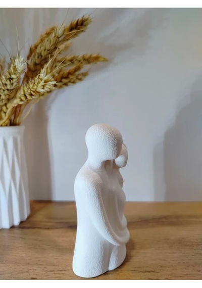 Soyut Sevgi Heykeli Minimalist & Anlam Yüklü Dekoratif Figür