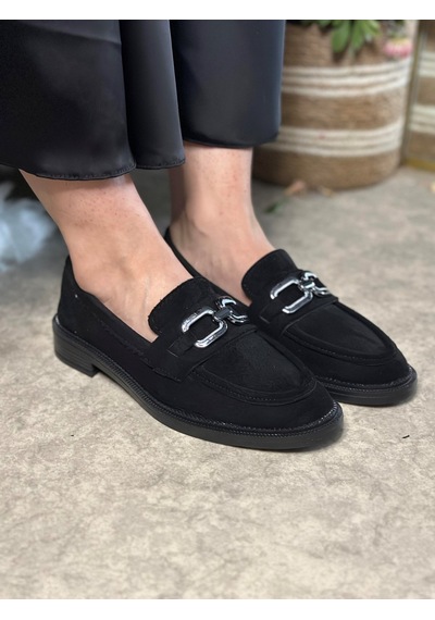 Günlük Kadın Loafer Klasik Alçak Topuklu Desenli Taban Zincirli Oval Burunlu Makosen Ayakkabı 100 Siyah Süet Platin Günlük Kadın Loafer Klasik Alçak Topuklu Desenli Taban Zincirli Oval Burunlu Makosen Ayakkabı 100 Siyah Süet Platin