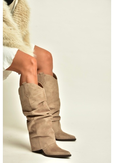 Fox Shoes Z820931002 Vizon Süet Kalın Topuklu Kadın Çizme