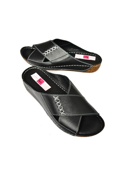 Fox Shoesp555091203 Siyah Hakiki Deri Comfort Ortopedik Taban Kadın Terlik Siyah Fox Shoesp555091203 Siyah Hakiki Deri Comfort Ortopedik Taban Kadın Terlik Siyah