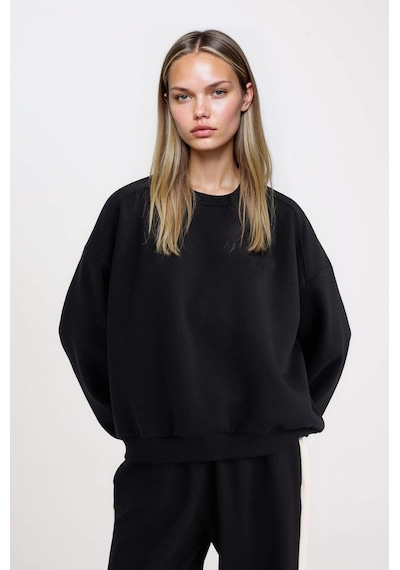 DeFacto Coool Oversize Geniş Kalıp Bisiklet Yaka Basic Düz Kalın Kumaş İçi Yumuşak Tüylü Sweatshirt D9022AXNSBK81 Siyah DeFacto Coool Oversize Geniş Kalıp Bisiklet Yaka Basic Düz Kalın Kumaş İçi Yumuşak Tüylü Sweatshirt D9022AXNSBK81 Siyah