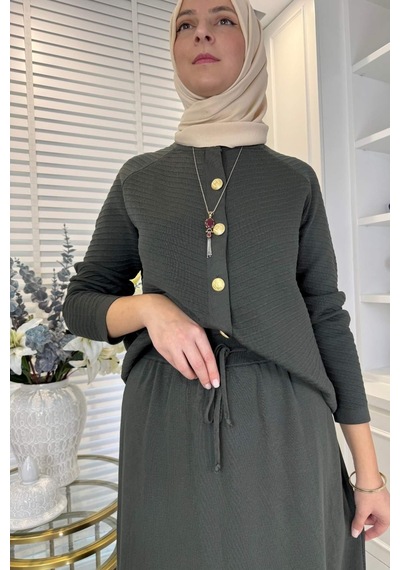 Rabia Şamlı Melis Çelik Örme Triko Takım Haki Çok Renkli