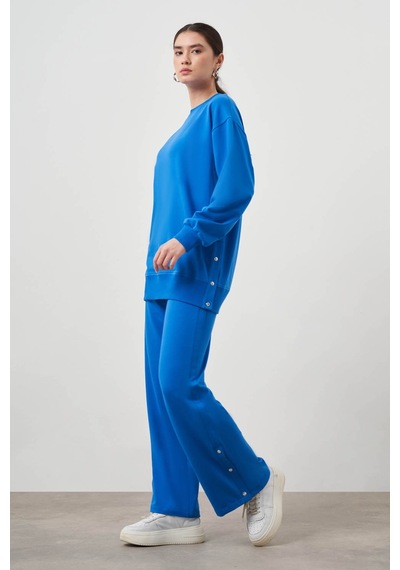 Yanları Çıtçıtlı Mavi Sweatshirt Mavi