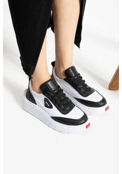 Bestello Bağcıklı Eva Taban Sneaker 331-klytıe-01 Kadın Ayakkabı Sıyah-beyaz